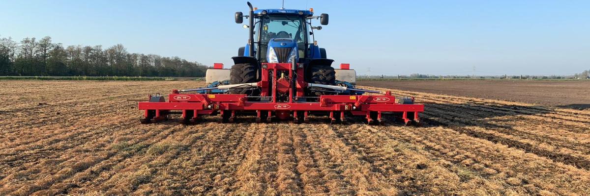 Niet kerende grondbewerking, agrarisch loonwerk